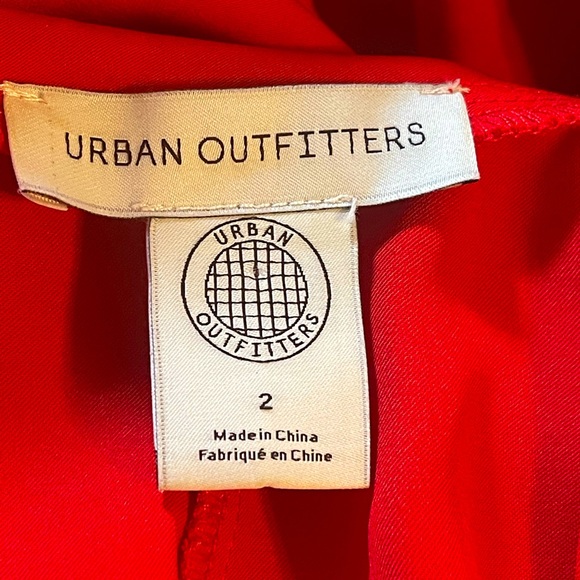 URBAN OUTFITTERS Red Wide leg Jumpsuit W/Halter Style Neckline & Side Zip Sz 2. - Picture 10 of 11